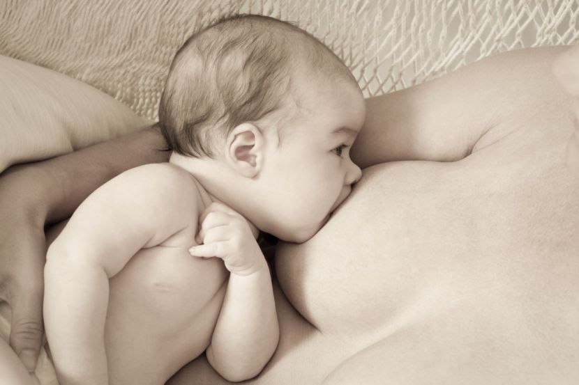 Da tiếp da giúp giảm trẻ lười bú mẹ sau sinh - Milena - 1